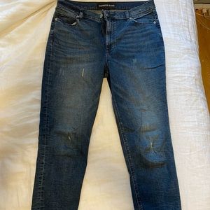 Gently worn cropped, dark wash Express jeans